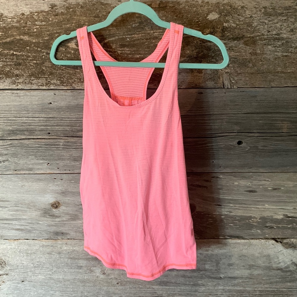 Lululemon tank top